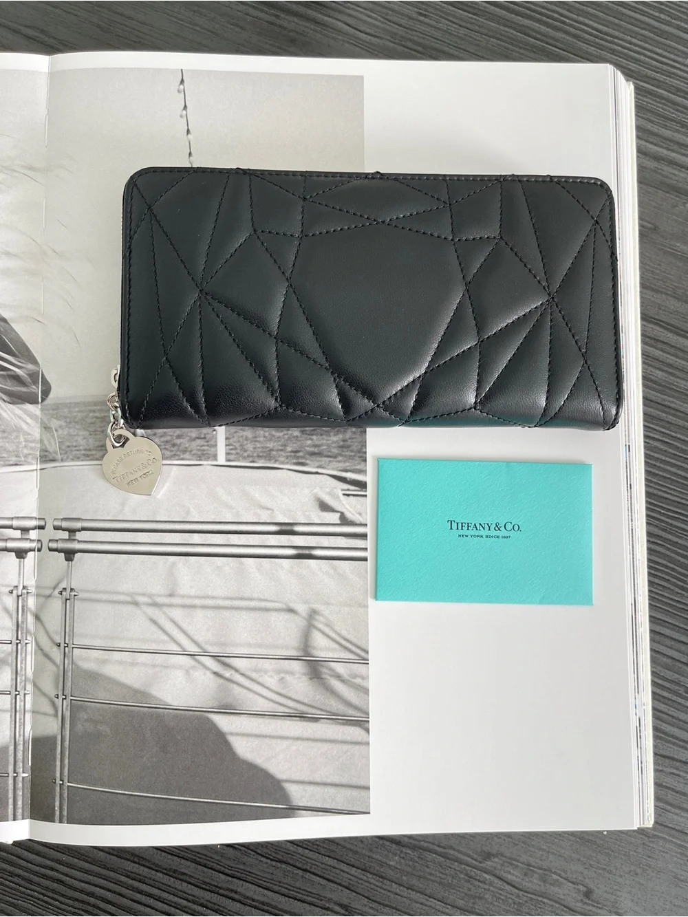 Tiffany & Co. Return to Tiffany Black Padded Lambskin Zip Around Wallet NWT $690